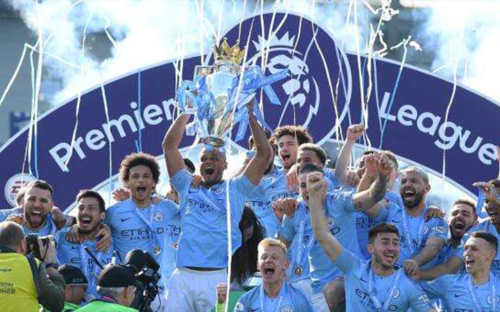 每体：虽然还处在假期中，但莱万正在进行训练恢复状态.